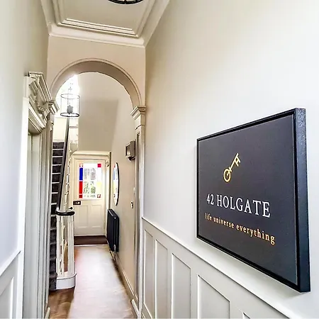 42 Holgate Road